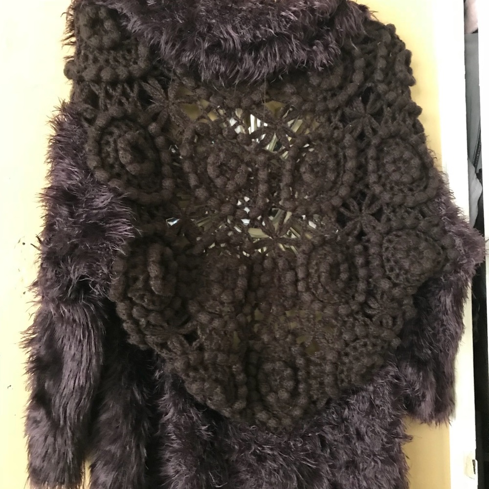 Sweater - Picture 3 of 6